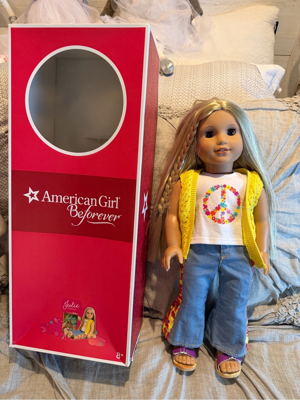 American Girl Julie Albright Doll + extra outfit